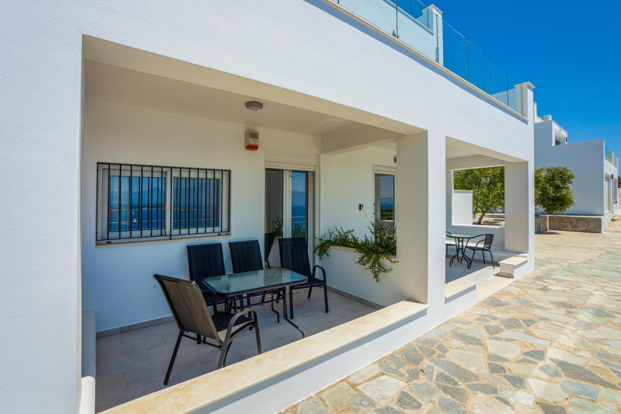 Miracle View Villas อายิโอสนิโกลาโอส ภายนอก รูปภาพ