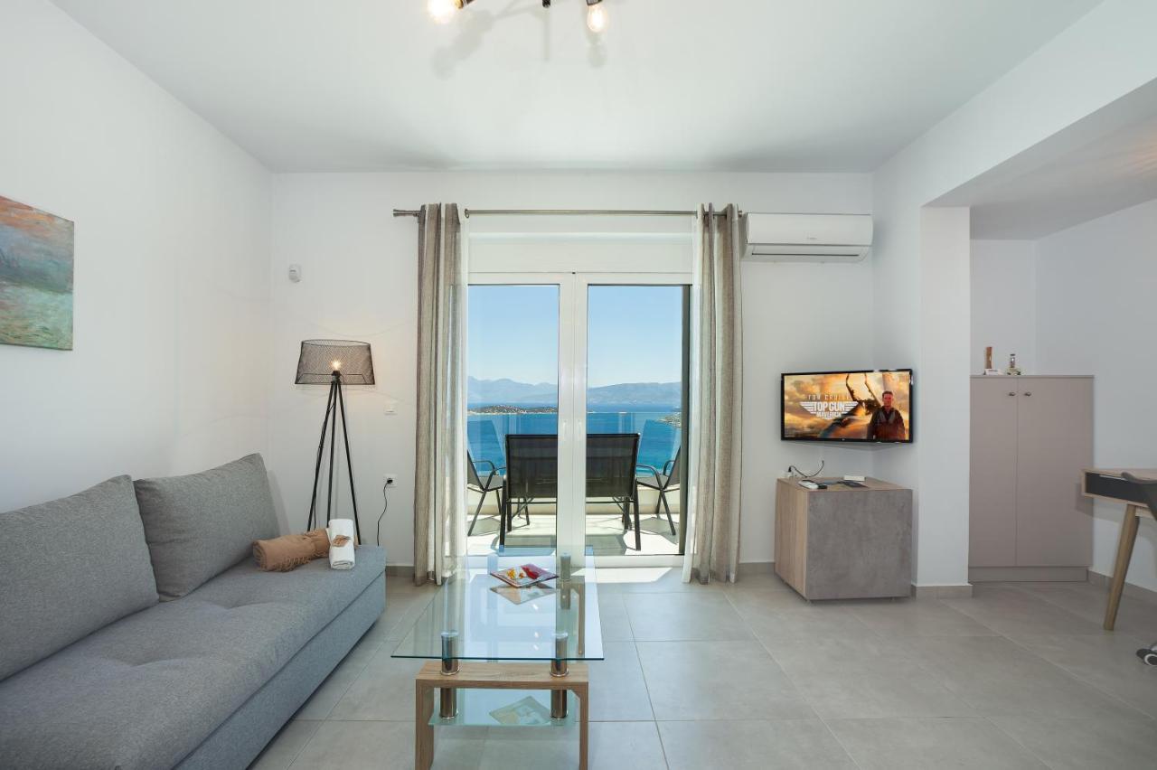Miracle View Villas อายิโอสนิโกลาโอส ภายนอก รูปภาพ